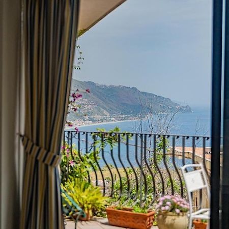 Old Memories House Apartment Taormina Bagian luar foto