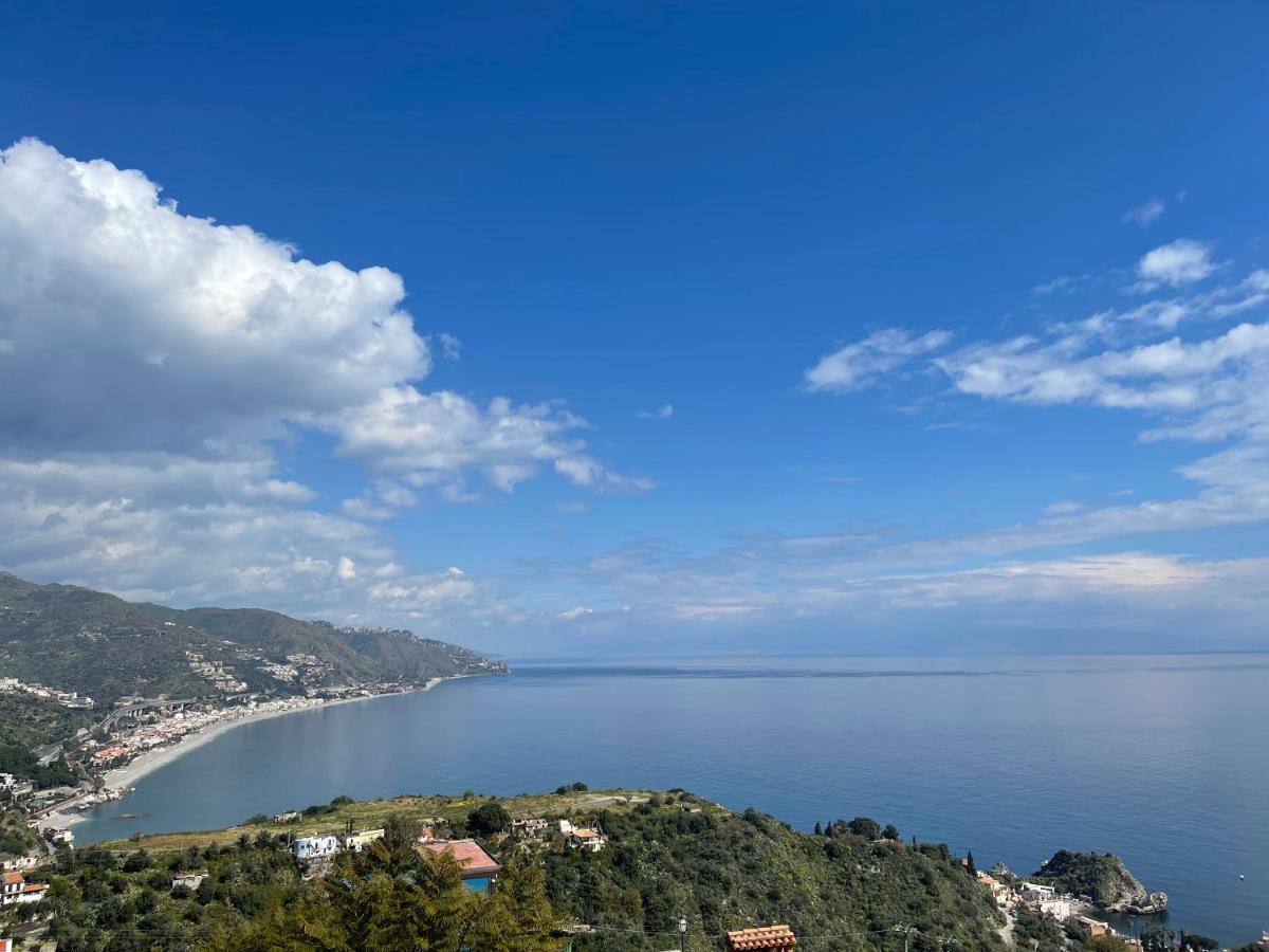 Old Memories House Apartment Taormina Bagian luar foto